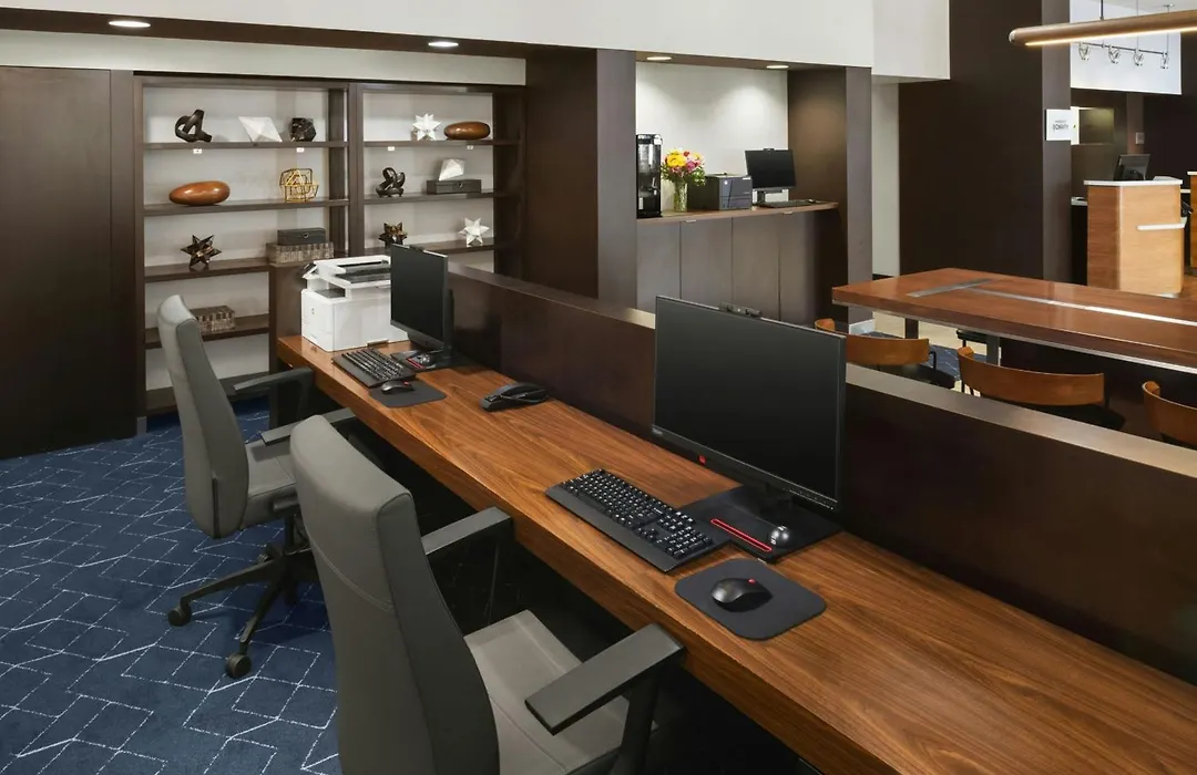 Courtyard By Marriott Fishermans Wharf-1