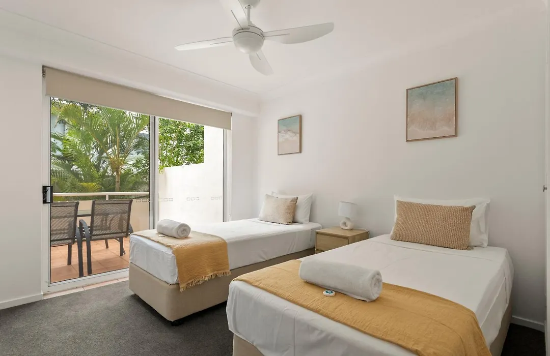 Kirra Palms Holiday Apartments-1