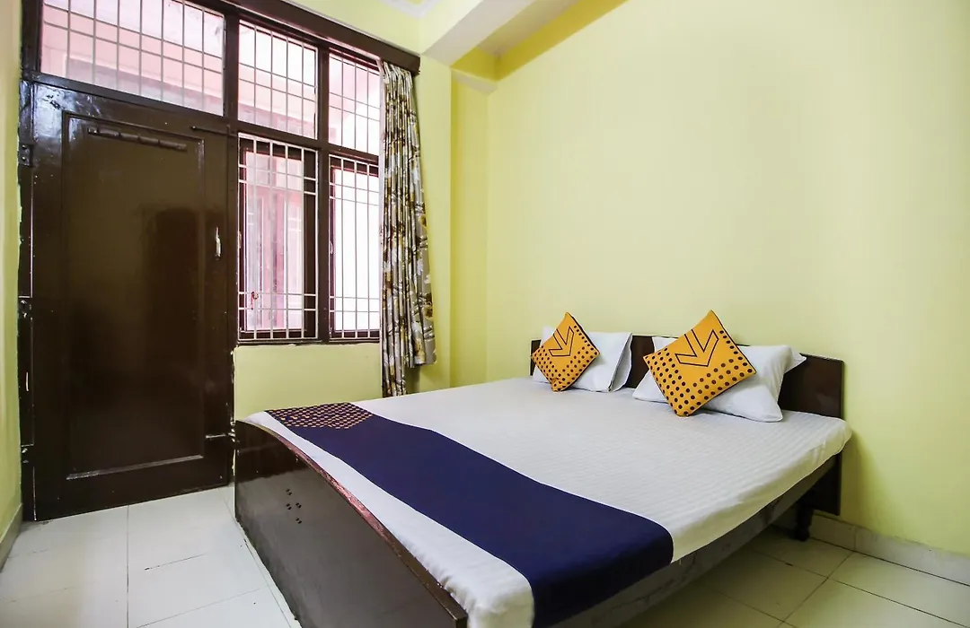 Collection O Hotel Kavya Guest House-1