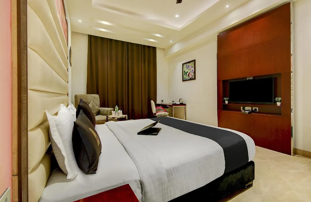 Super Townhouse Oak Hotel C Pearls-1