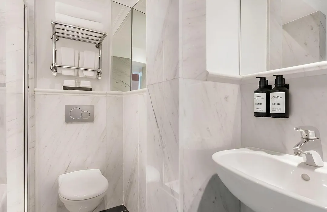 Guild Hotel Marble Arch-1