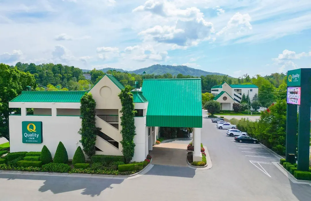 Quality Inn Near The Island Pigeon Forge-1