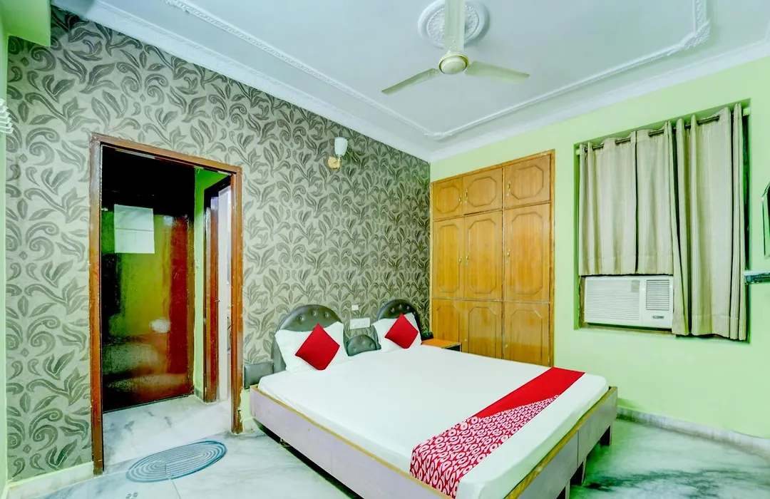 Hotel O New Savera-1