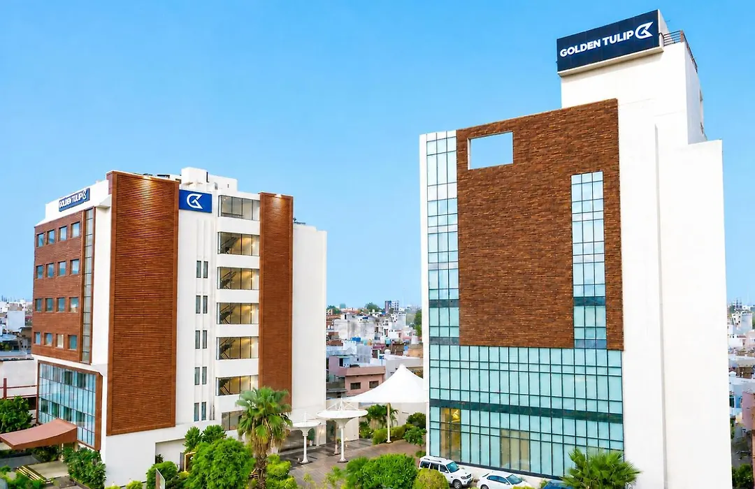 Golden Tulip Lucknow-1