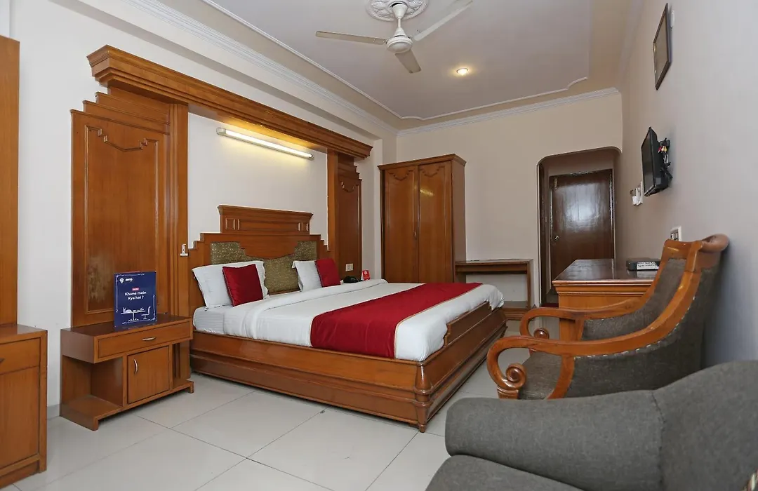 Hotel O Gold Palace-1