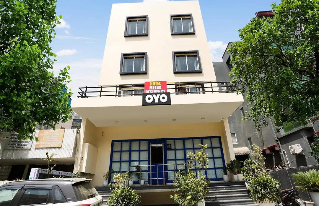 Townhouse Meera Bagh-1