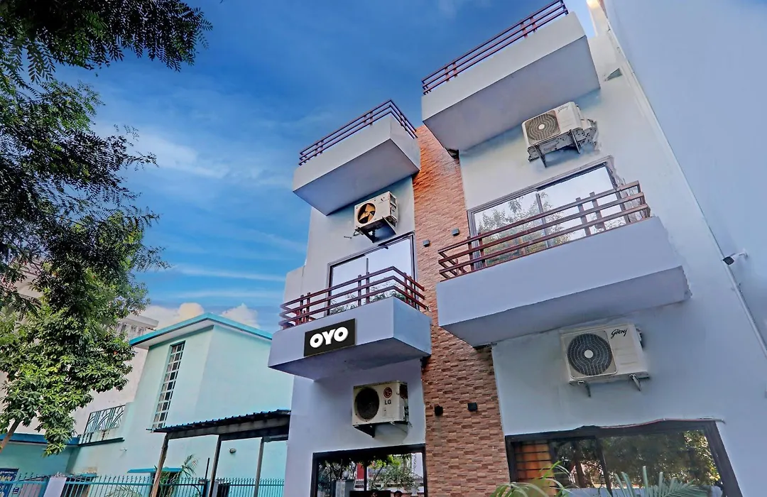 Hotel O Cz Inn-1