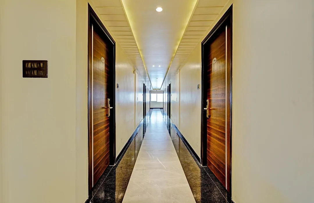 Super Townhouse Oak Clove Boutique Hotel Rajaji Nagar Near Lulu Mall Bengaluru-1
