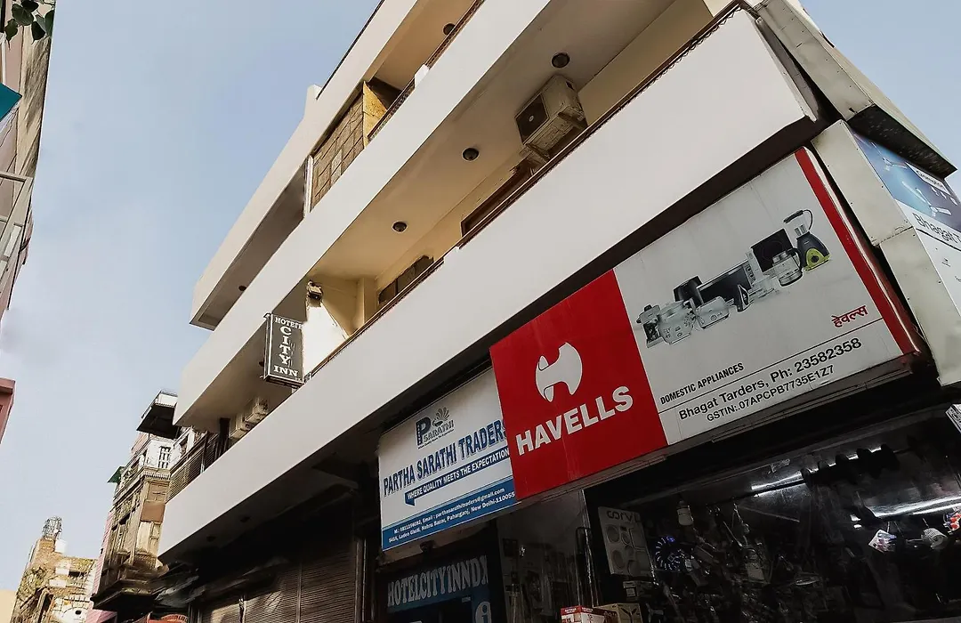 Hotel Om Paharganj-1