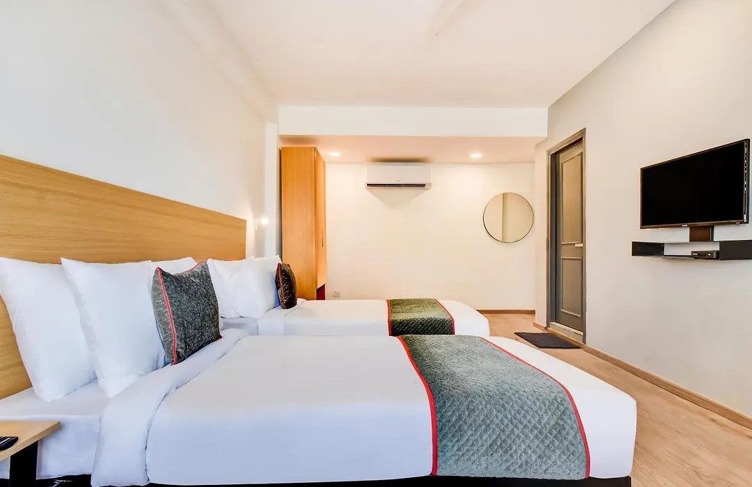Townhouse Century Hotel-1