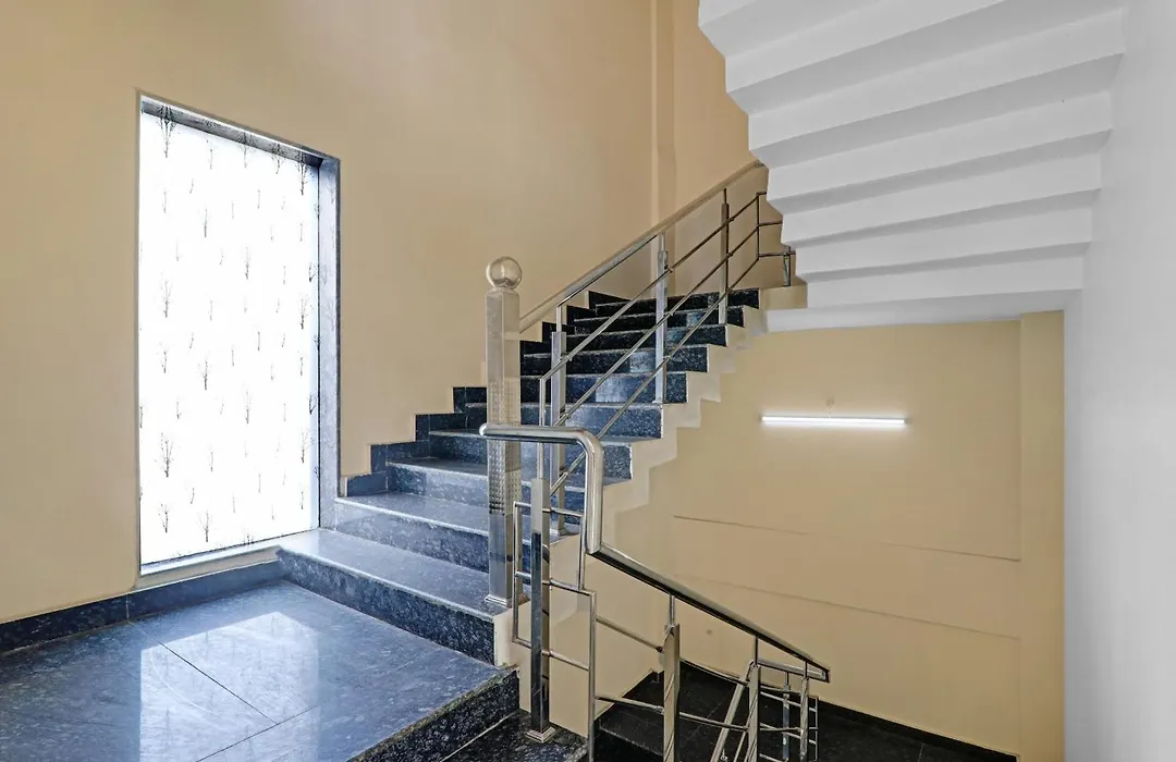 Super Townhouse Hridaya Inn-1