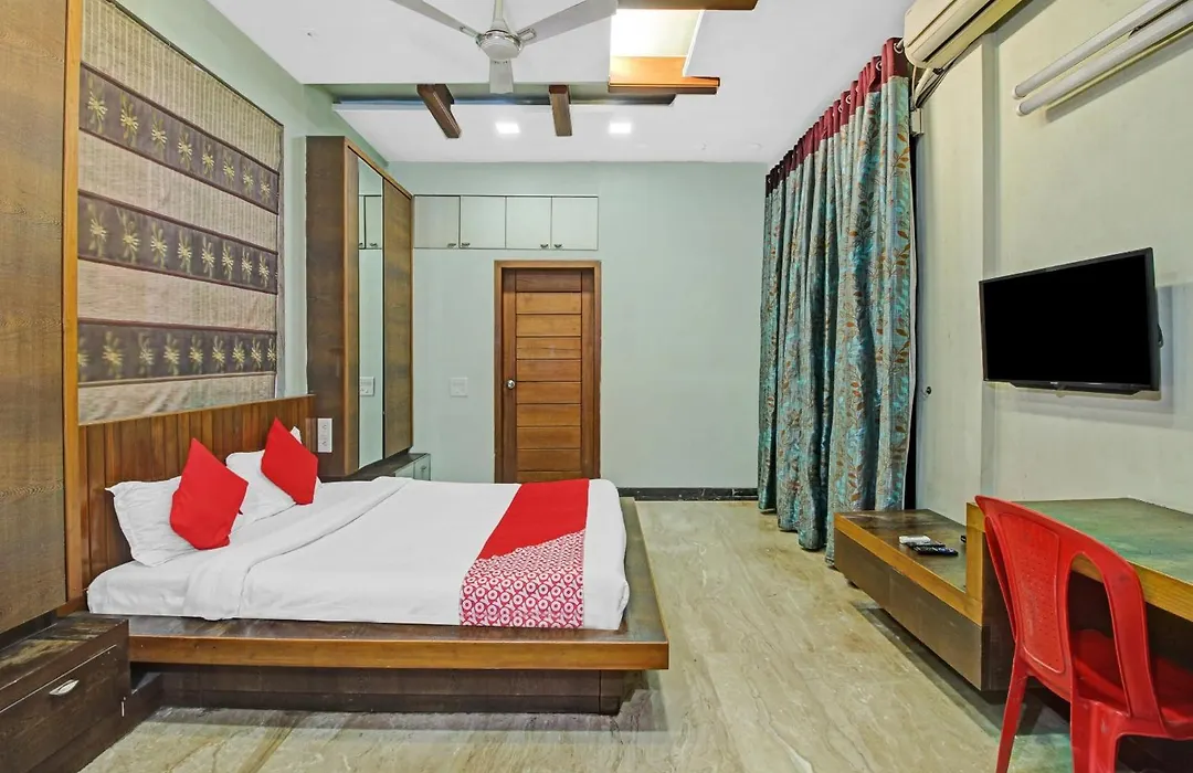 Oyo Flagship Tara Holiday Homes Stay-1