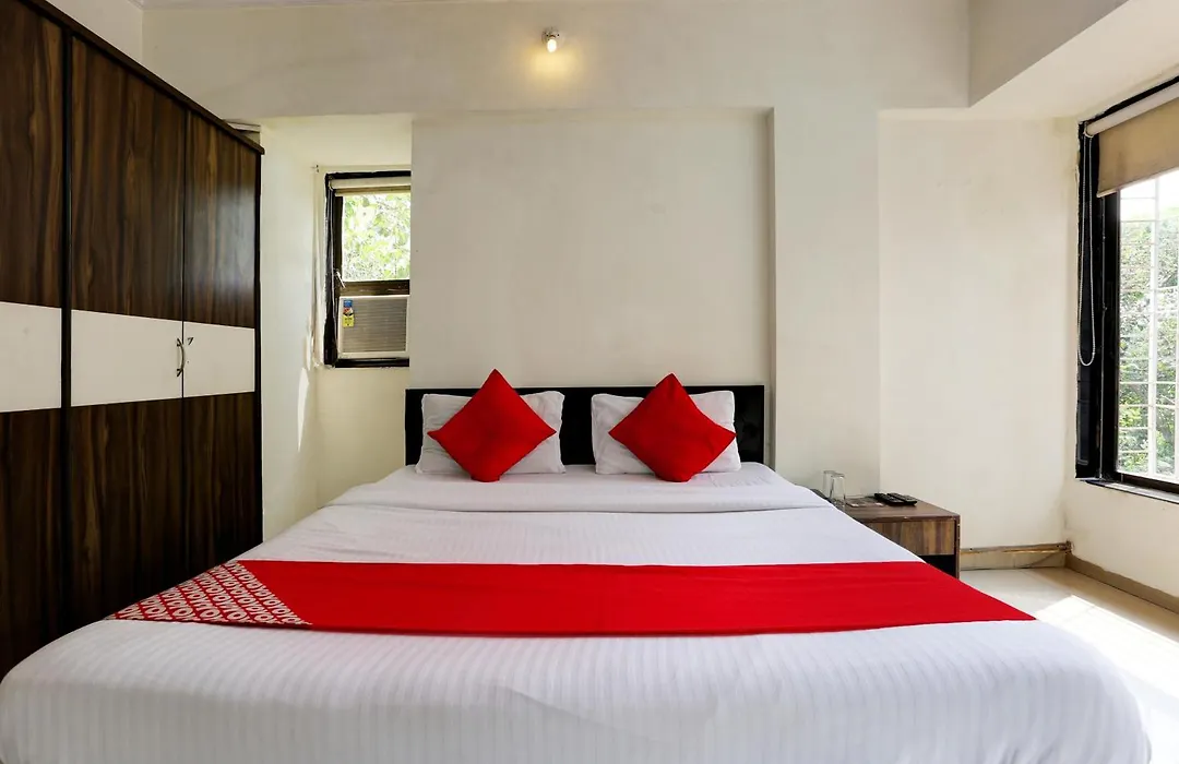 Collection O Lokhandwala Andheri West Mumbai Formerly Lalsai Residency-1