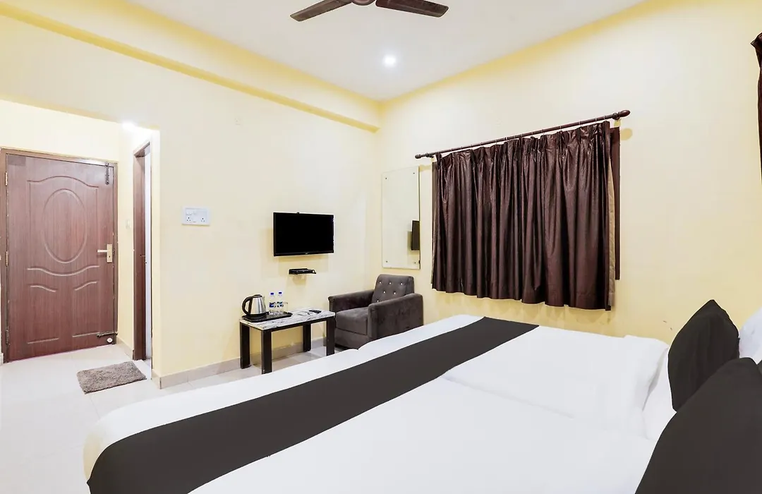 Hotel O Earth Hotel Vadapalani-1