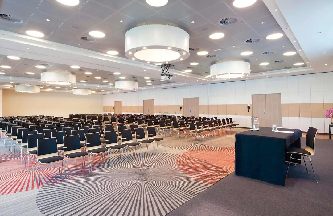 Moevenpick Hotel Amsterdam City Centre-1