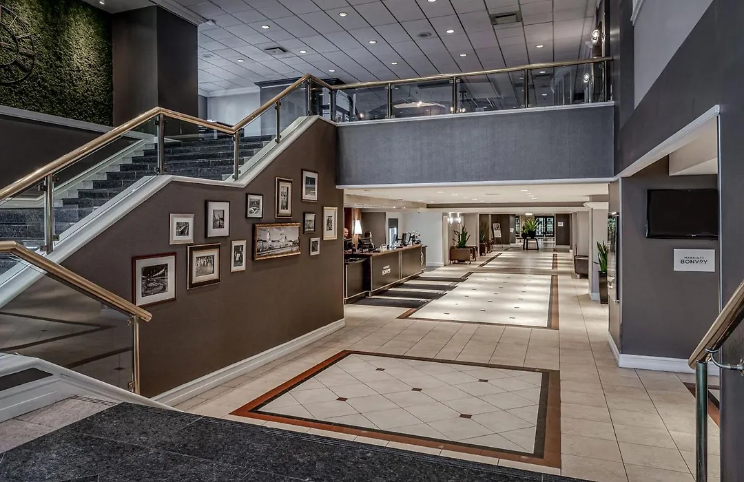 Delta Hotels By Marriott Montreal-1