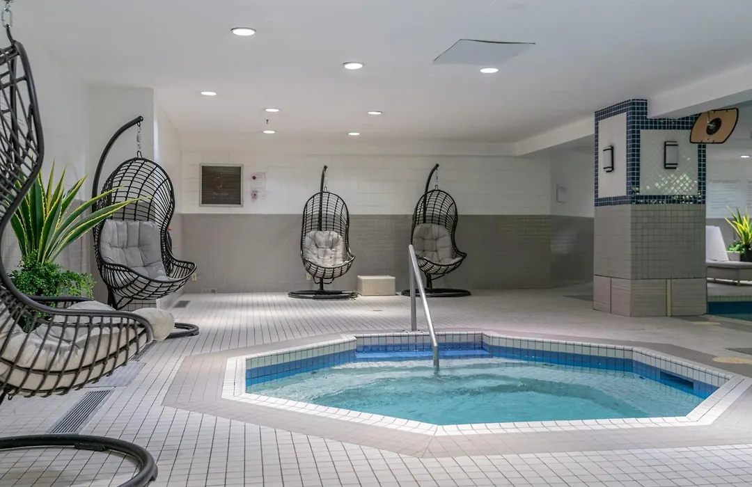 Delta Hotels By Marriott Montreal-1