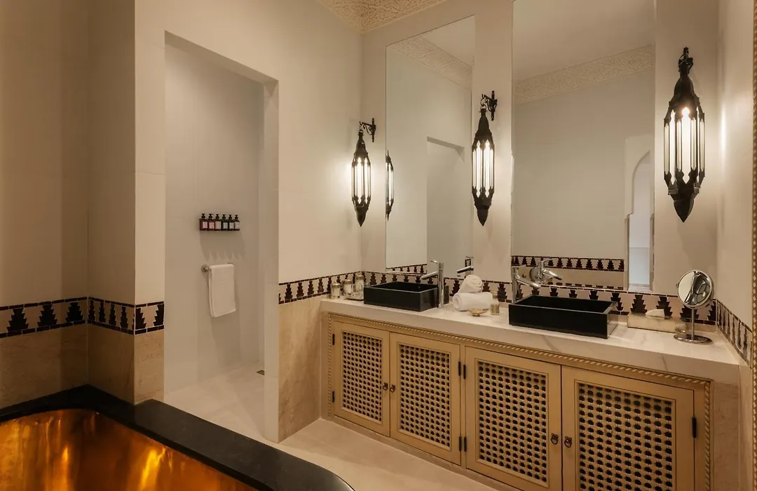 Le Farnatchi-1