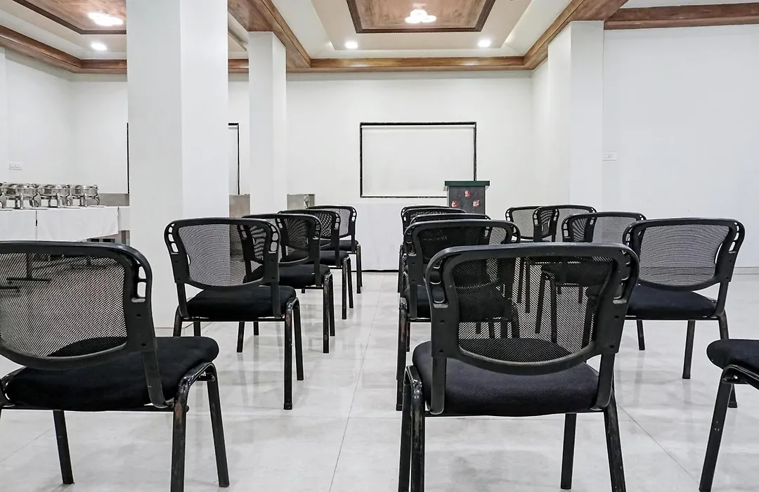 Townhouse Oak Gharonda Residency Near Sant Tukaram Nagar Metro Station-1