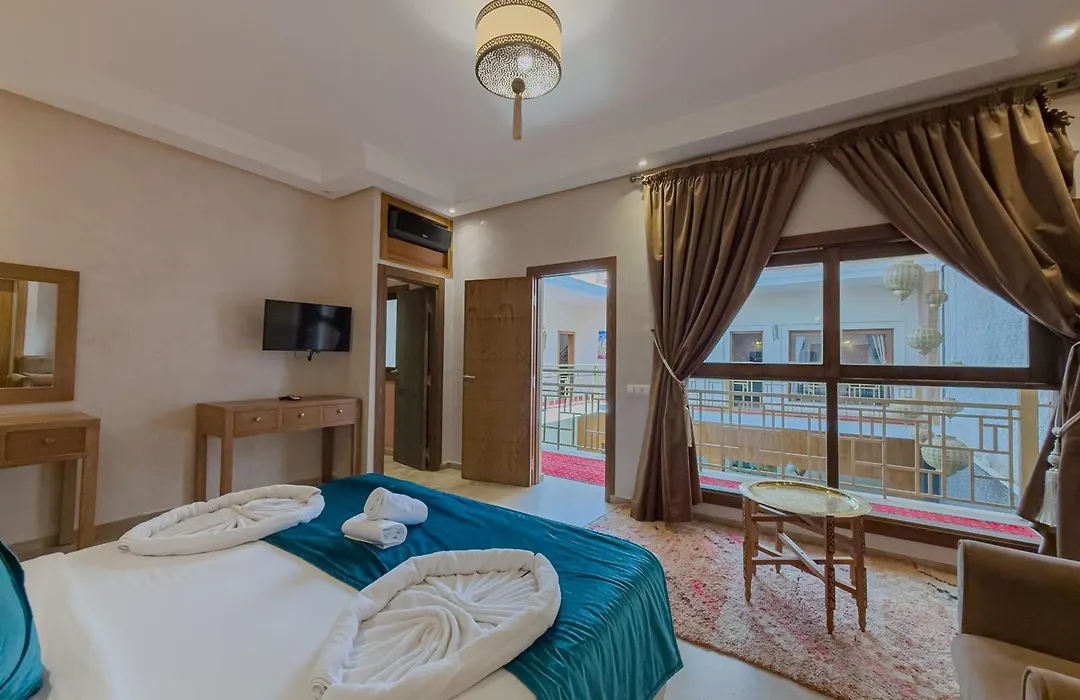 Riad Azia-1