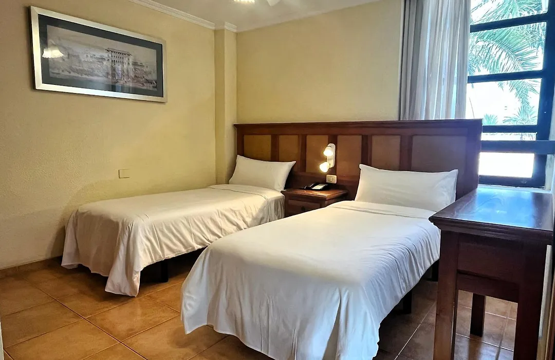Apartamentos Colon2-1