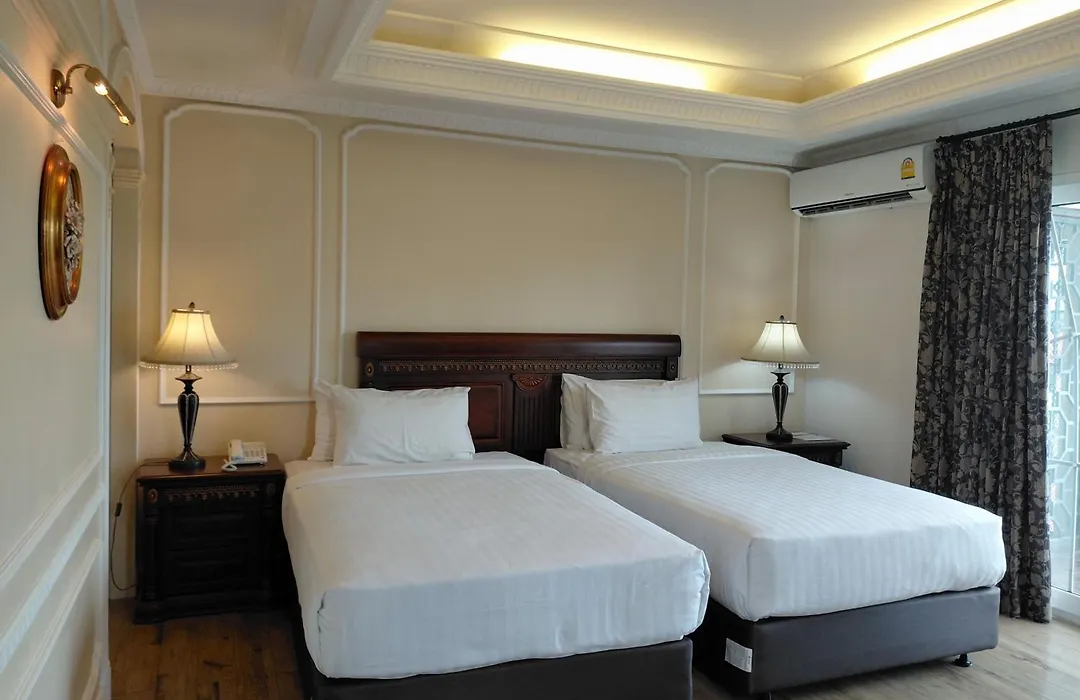Four Seasons Place Pattaya-1