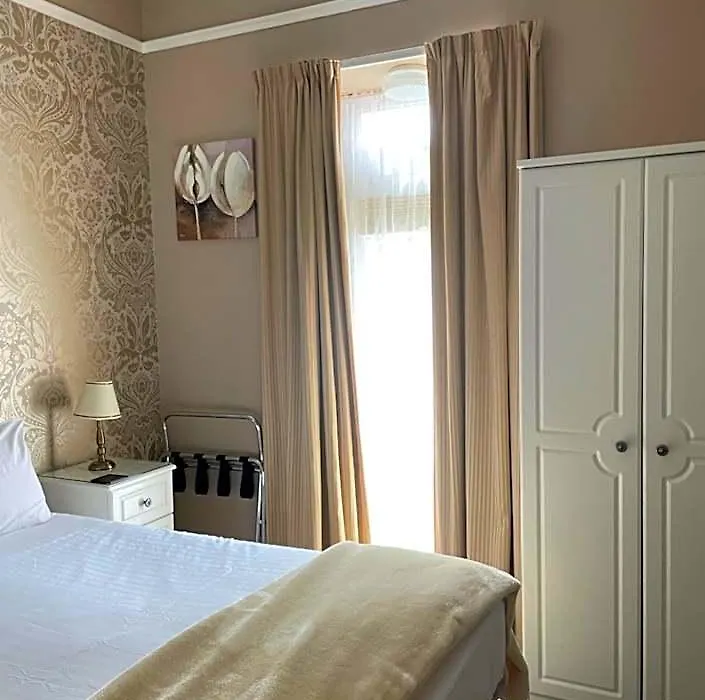 Inchrye Bed & Breakfast-1