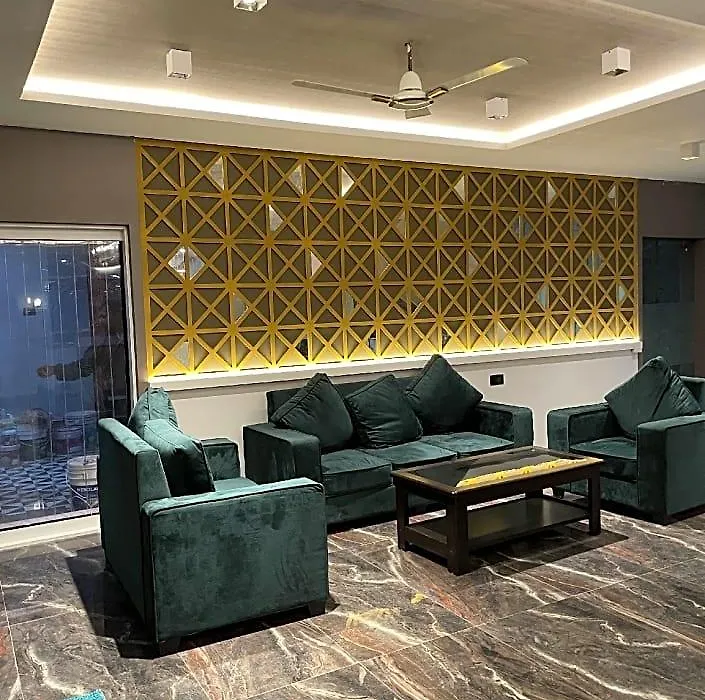 Hotel Sri.-1