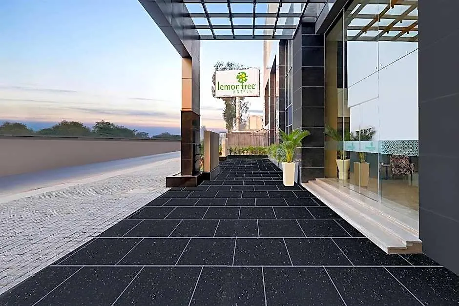 Lemon Tree Hotel Agra-1