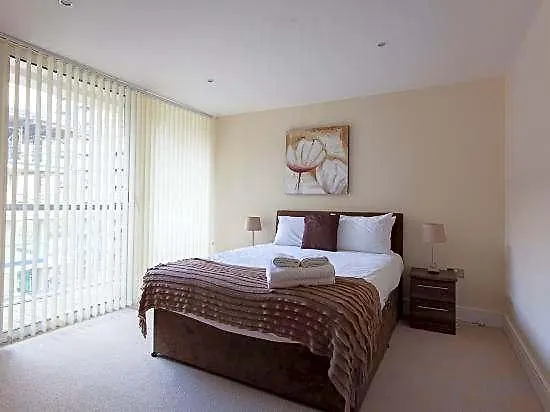 Lanterns Court Serviced Apartments By Thesqua.Re-1