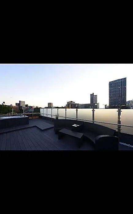 Swan Street Townhouse Hot Tub & Roof Terrace-1