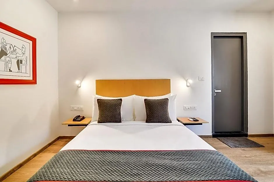 Oyo Townhouse 238 Tierra Woods Near Halasuru Metro Station-1