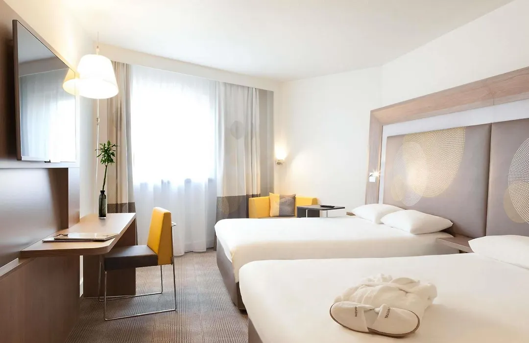 Novotel Paris Les Halles-1