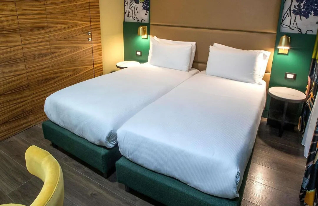 Mercure Roma Centro Saint John-1