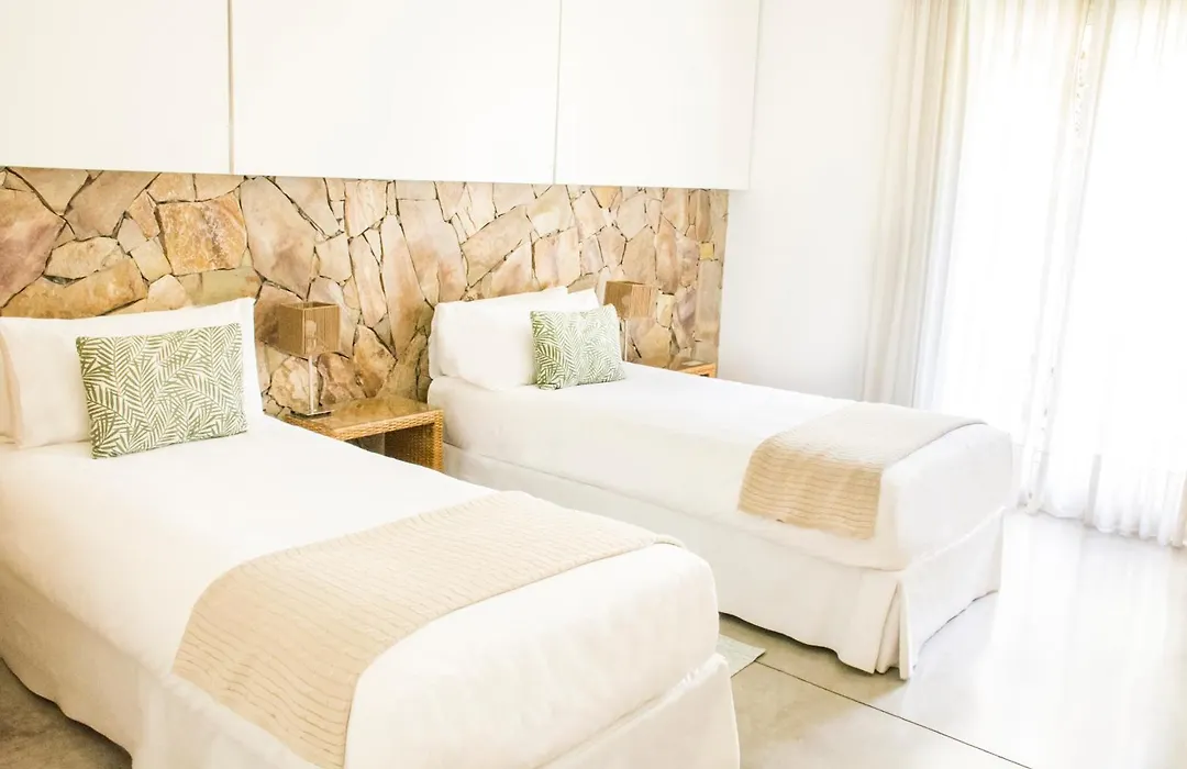 Mine Hotel-1