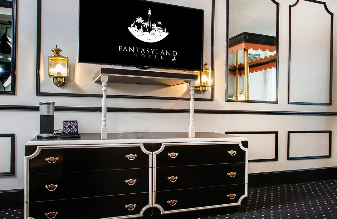 Fantasyland Hotel-1