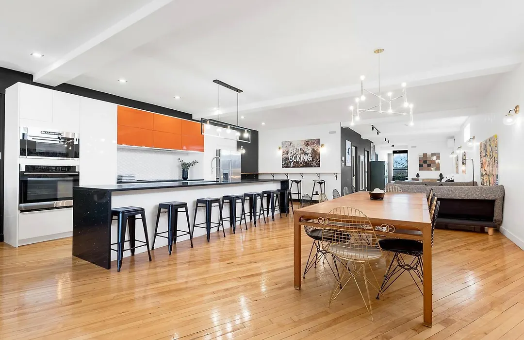 Liv Mtl Plaza Two Massive 3,000 Sq Ft Luxury Penthouses Near Downtown Montreal-1