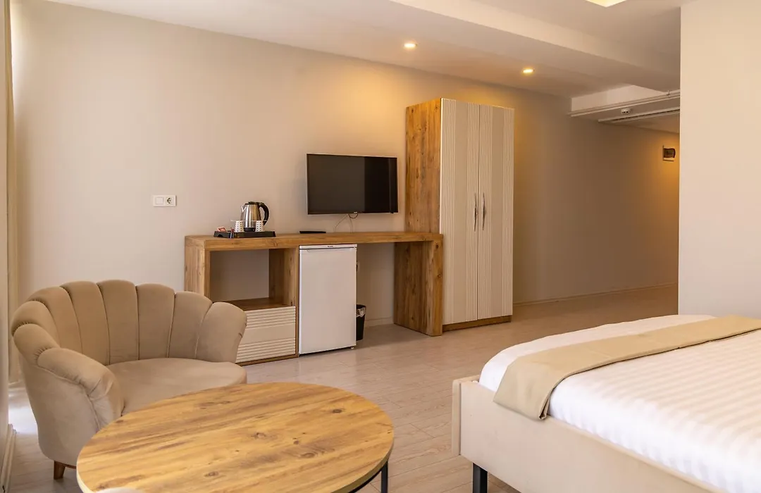 Petra Hotel Tuzla-1