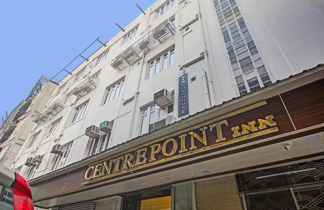 Super Townhouse Centre Point Inn Near Esplanade Metro Station-1