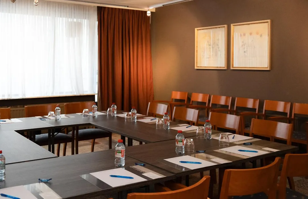 New Hotel Charlemagne-1