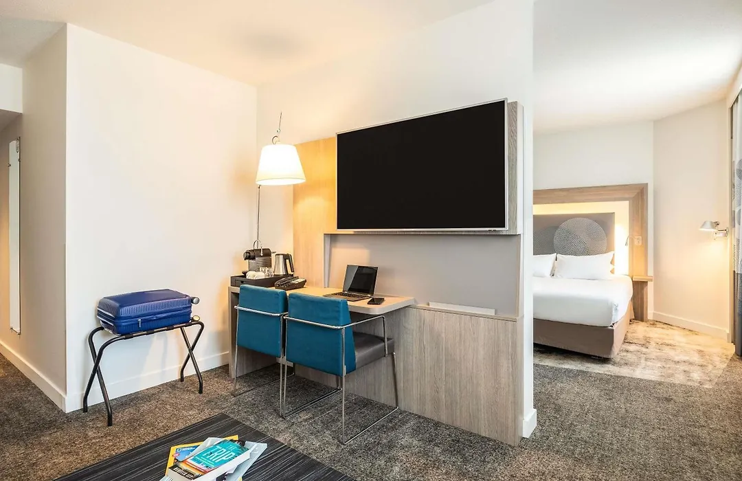 Novotel Brussels City Centre-1
