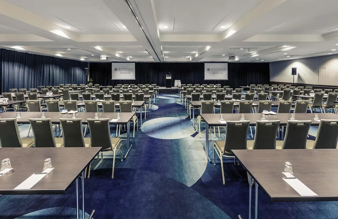 Mercure Brisbane King George Square-1