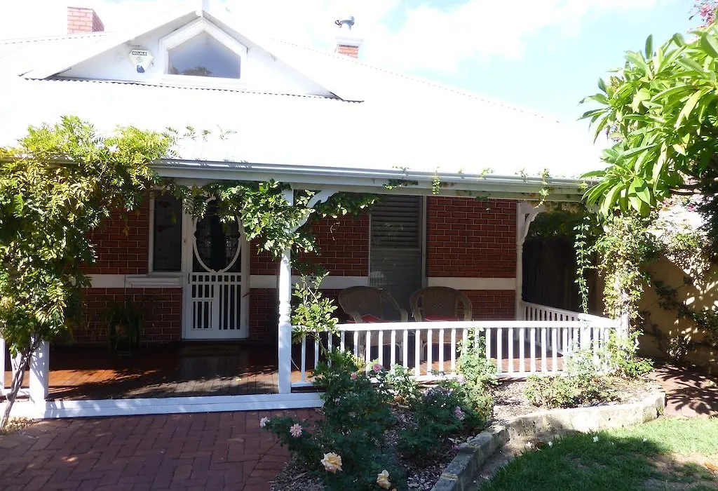 Lakeside Bed & Breakfast-1
