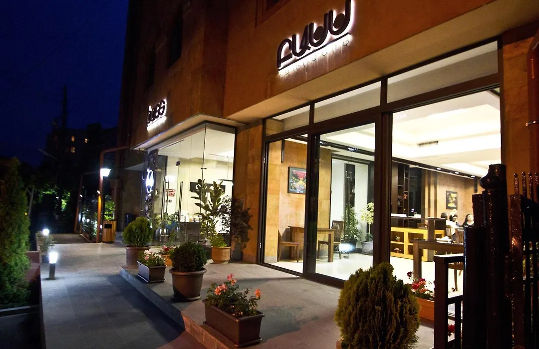 Bass Boutique Hotel-1