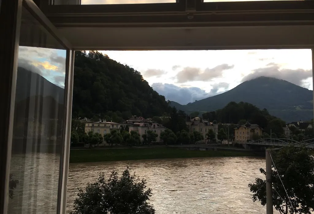 Sarah'S Altstadt Oase Salzburg-1