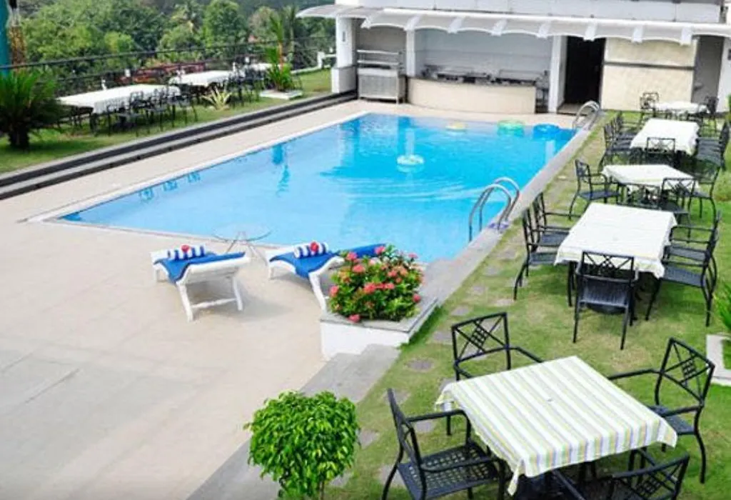 The Mercy Luxury Business Hotel-1