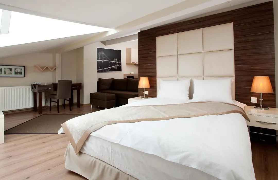 Derpa Hotel-1