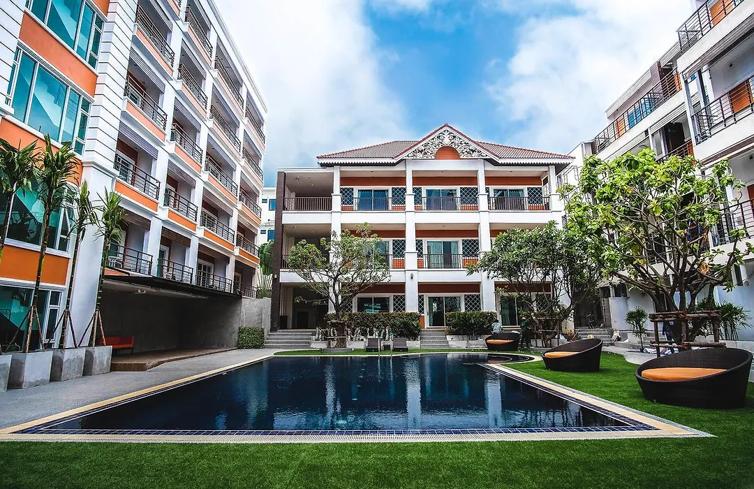 Fx Hotel Pattaya-1