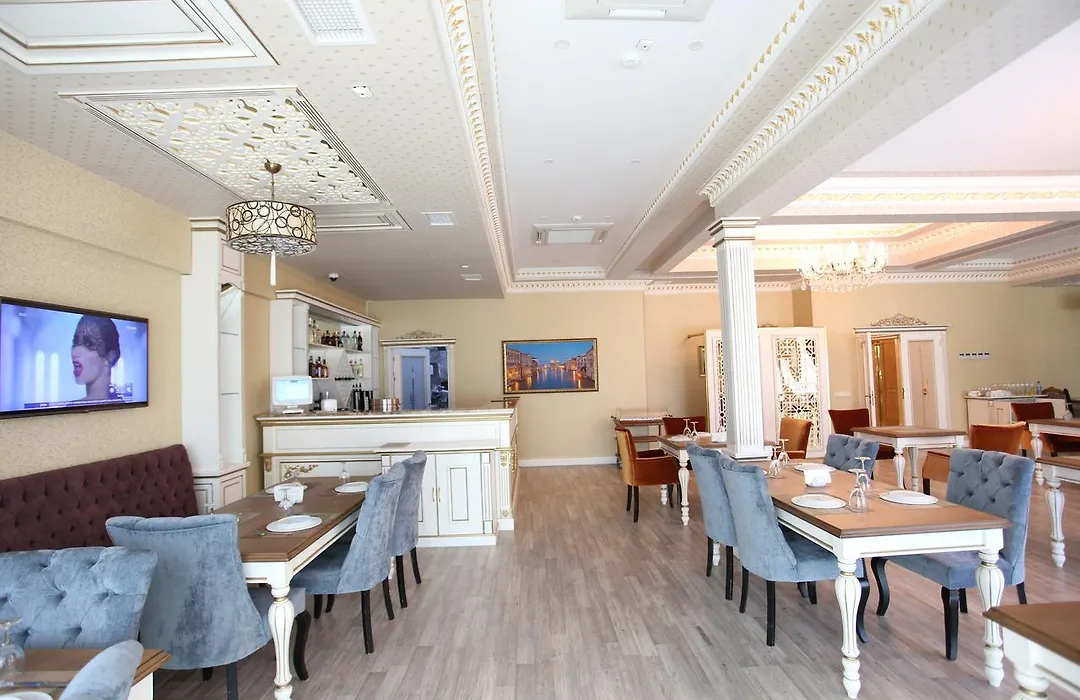 Opera Hotel-1
