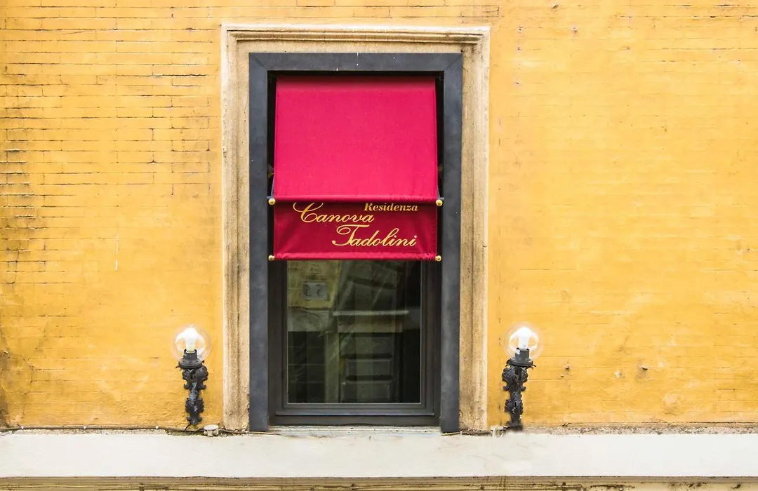 Residenza Canova Tadolini - Guesthouse-1